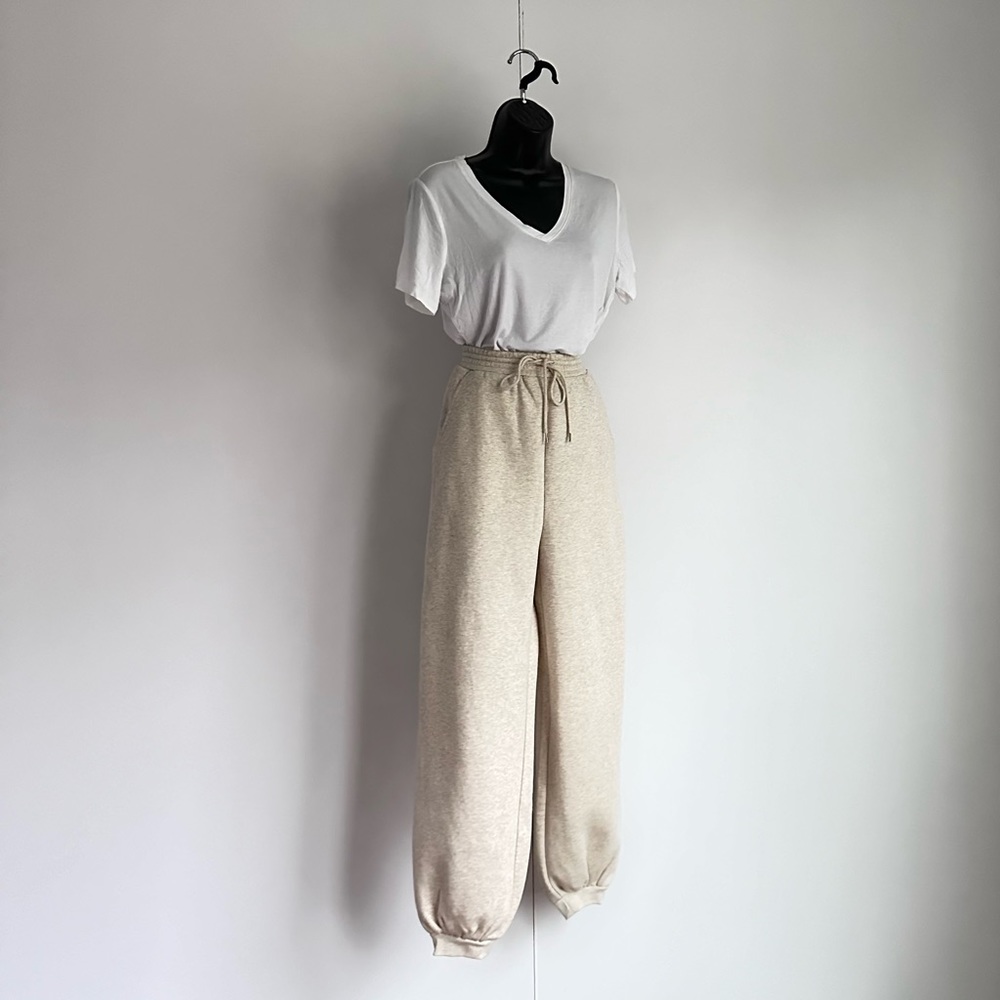 H&M Sweatpants Brand New with Tags - Cream color - size S